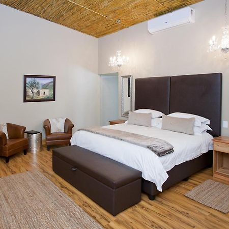 Surval Boutique Olive Estate Villa Oudtshoorn Room photo